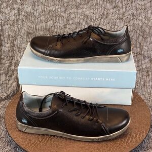 Cloud Alanis Sneaker Women's 41